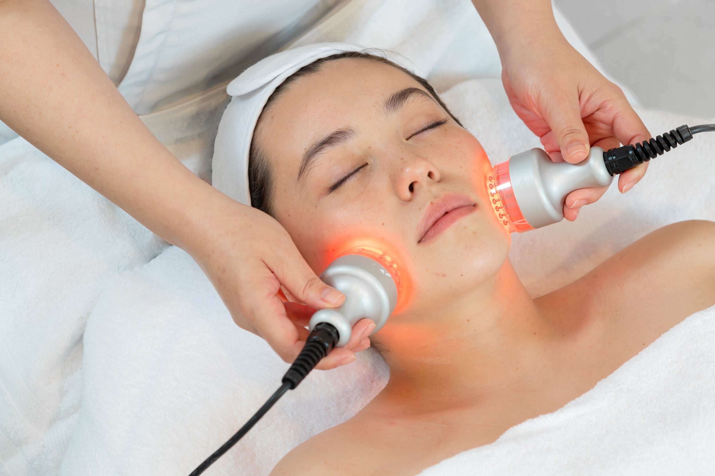 Bio-LED Treatment Facial - VHB Skincare