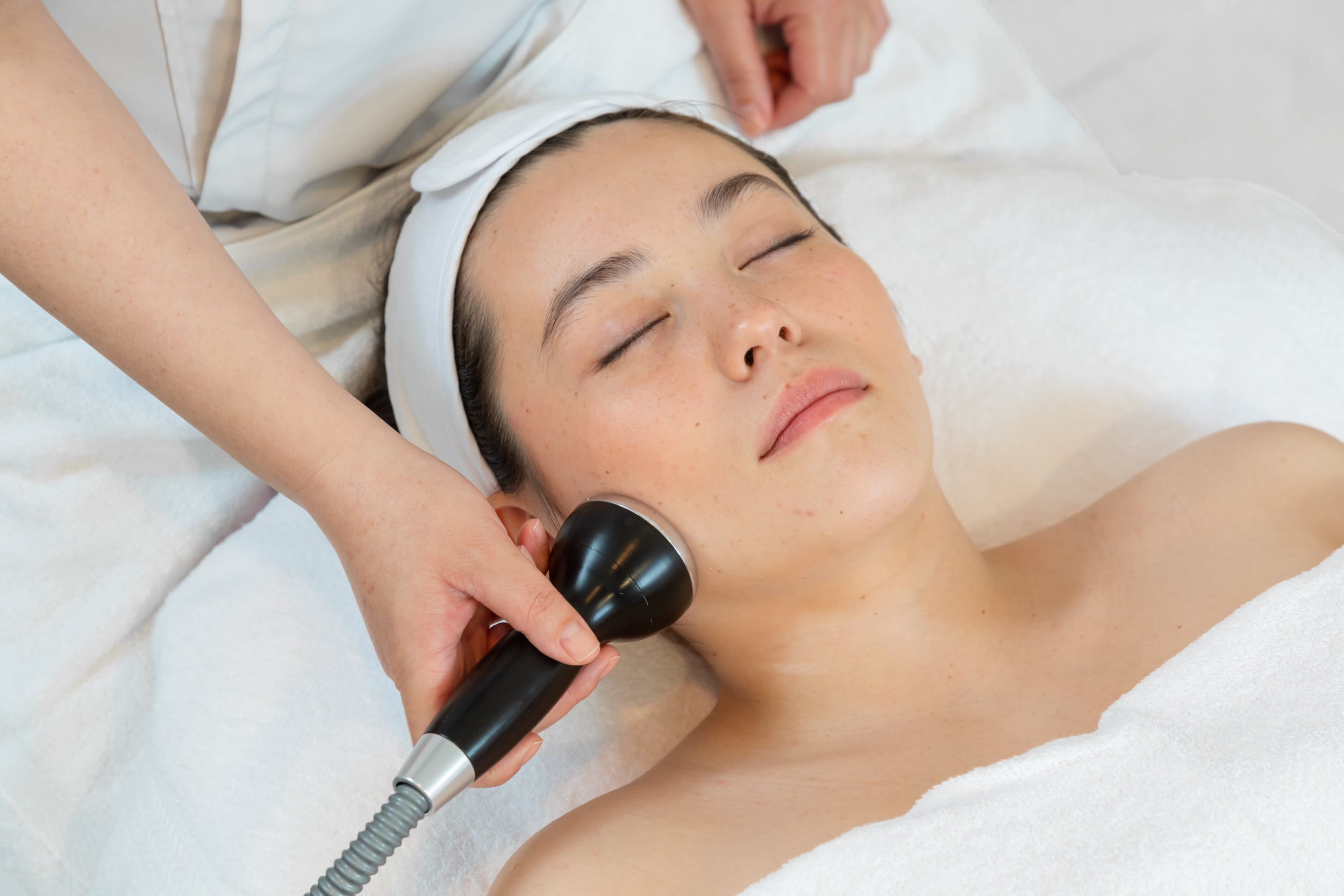 I-40 Fruit Peel Treatment - VHB Skincare